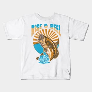 Rise & Reel Large Mouth Bass Lake Fishing Vintage Retro Kids T-Shirt